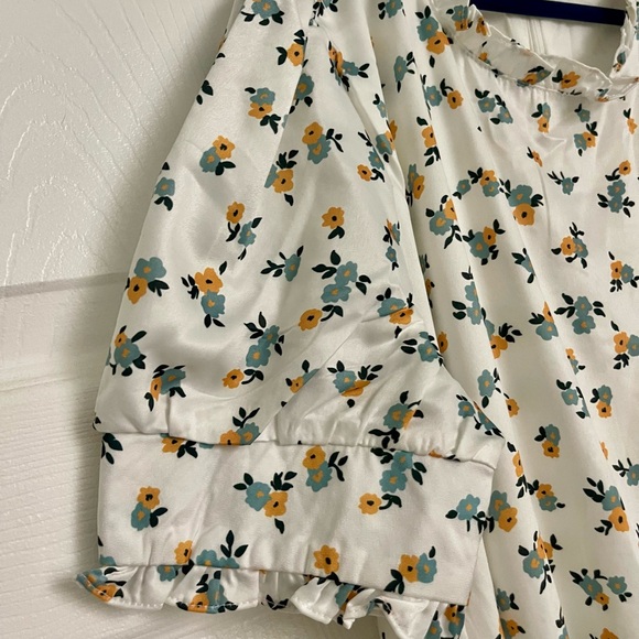 NWT Sister Jane Wild Flower Tiered Maxi Dress in Ivory/Yellow/Blue - Picture 5 of 6